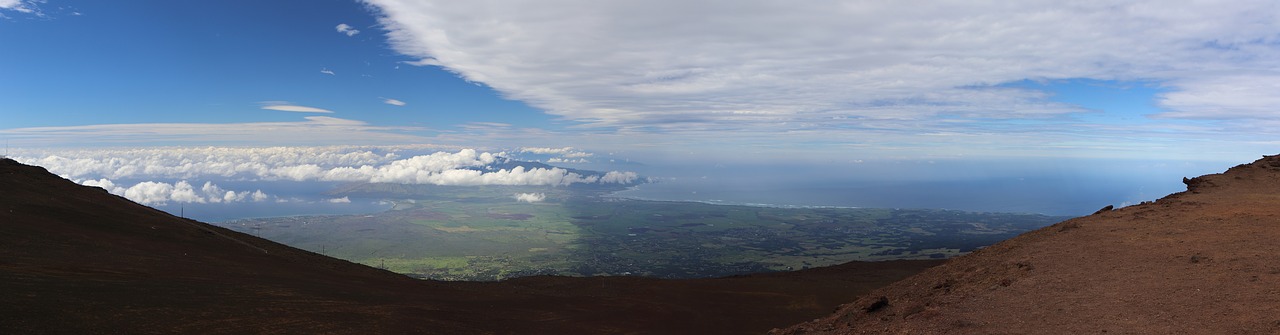 Expansive view of Maui, Hawaii